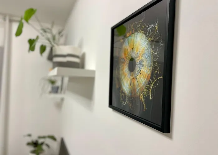 Greenchill House - West