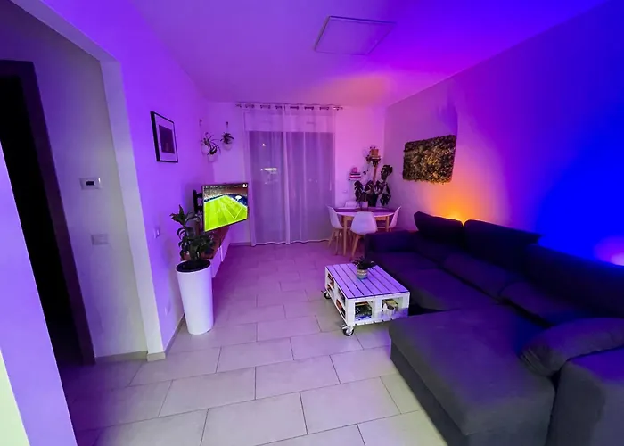 Greenchill House - West
